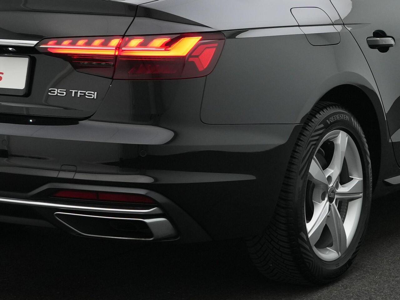 Audi A4 Limousine 35 TFSI 150 pk S-tronic Business Edition | Navigatie | Carplay | Parkeersensoren achter