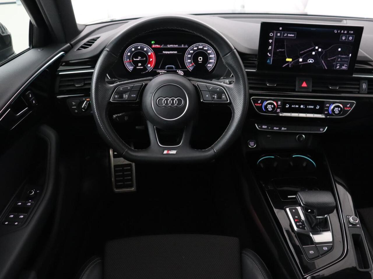 Audi A4 35 TFSI S edition Competition | Panoramadak | Stoelverwarming | Virtual Cockpit | Carplay | Half leder | Navigatie | Sportstoelen | Full LED | DAB | Climate control | Cruise control | S Line