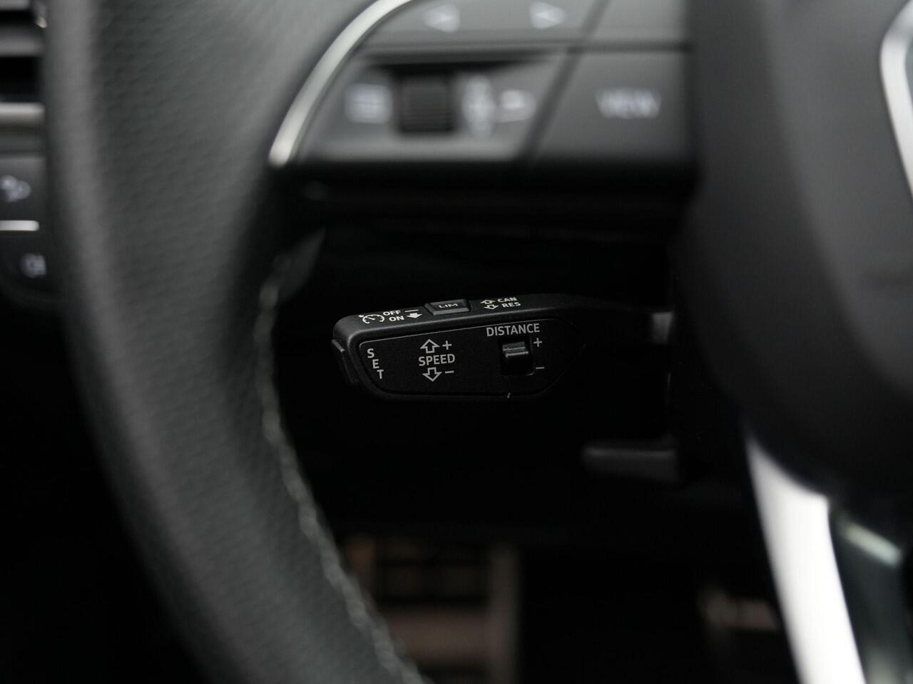 Audi A4 Avant 35 TFSI 150 pk S-tronic S edition / S-Line | Adaptive Cruise | Navigatie | Parkeersensoren voor/achter | Sportonderstel