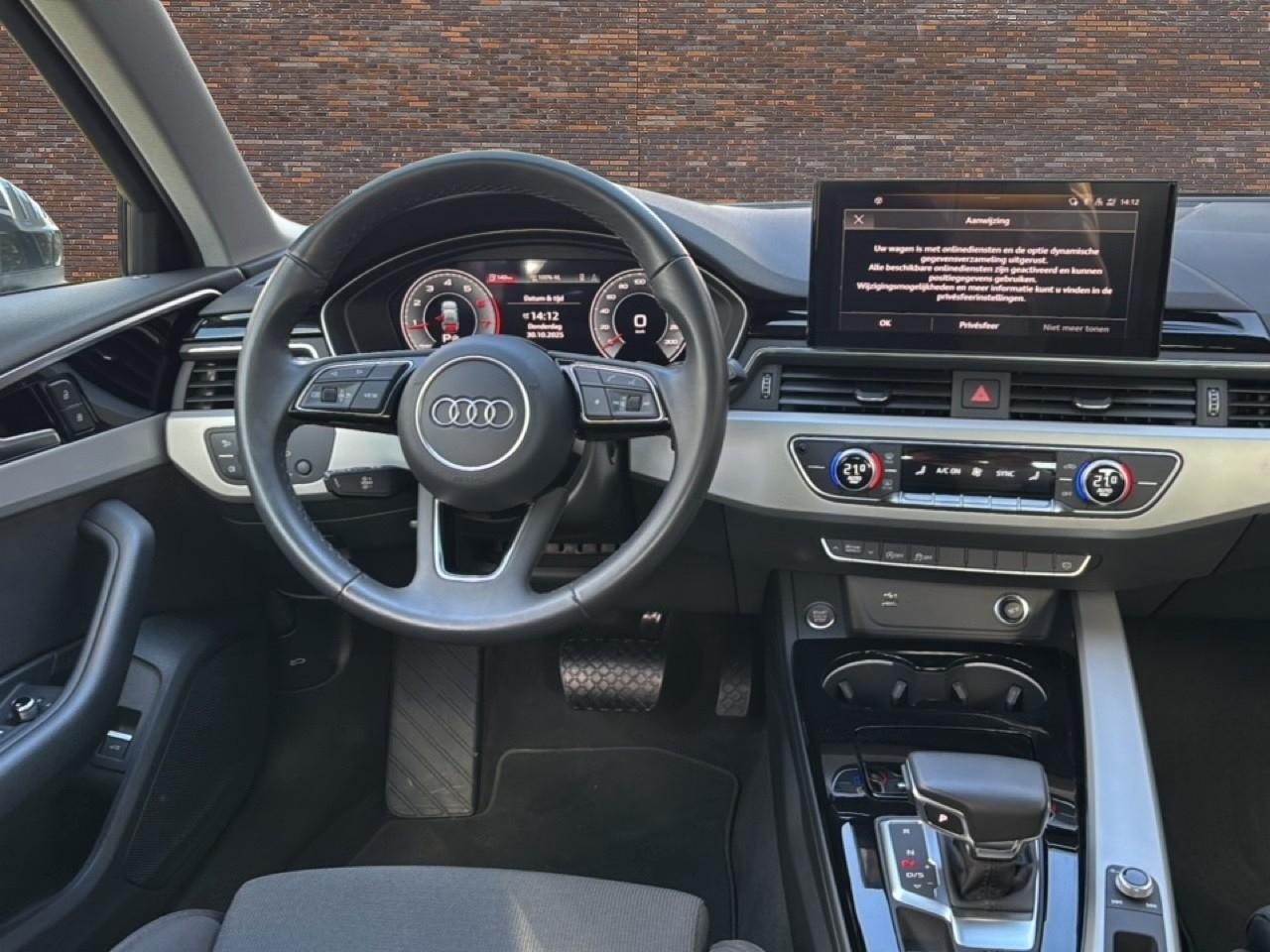 Audi A4 Limousine 2.0 TFSI 150PK ECC SPORTSTOELEN NAVIGATIE