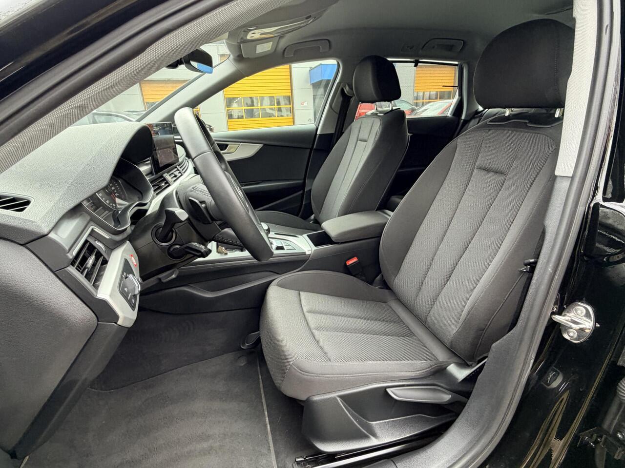 Audi A4 Avant 35 TFSI 150PK AutomaatoNavioCarplay