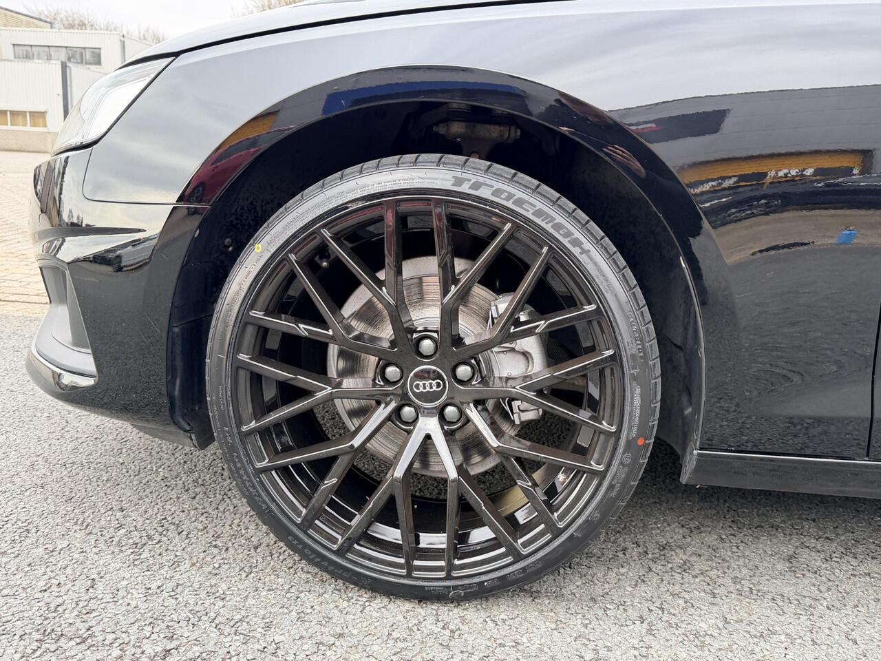 Audi A4 Avant 35 TFSI 150PK AutomaatoNavioCarplay
