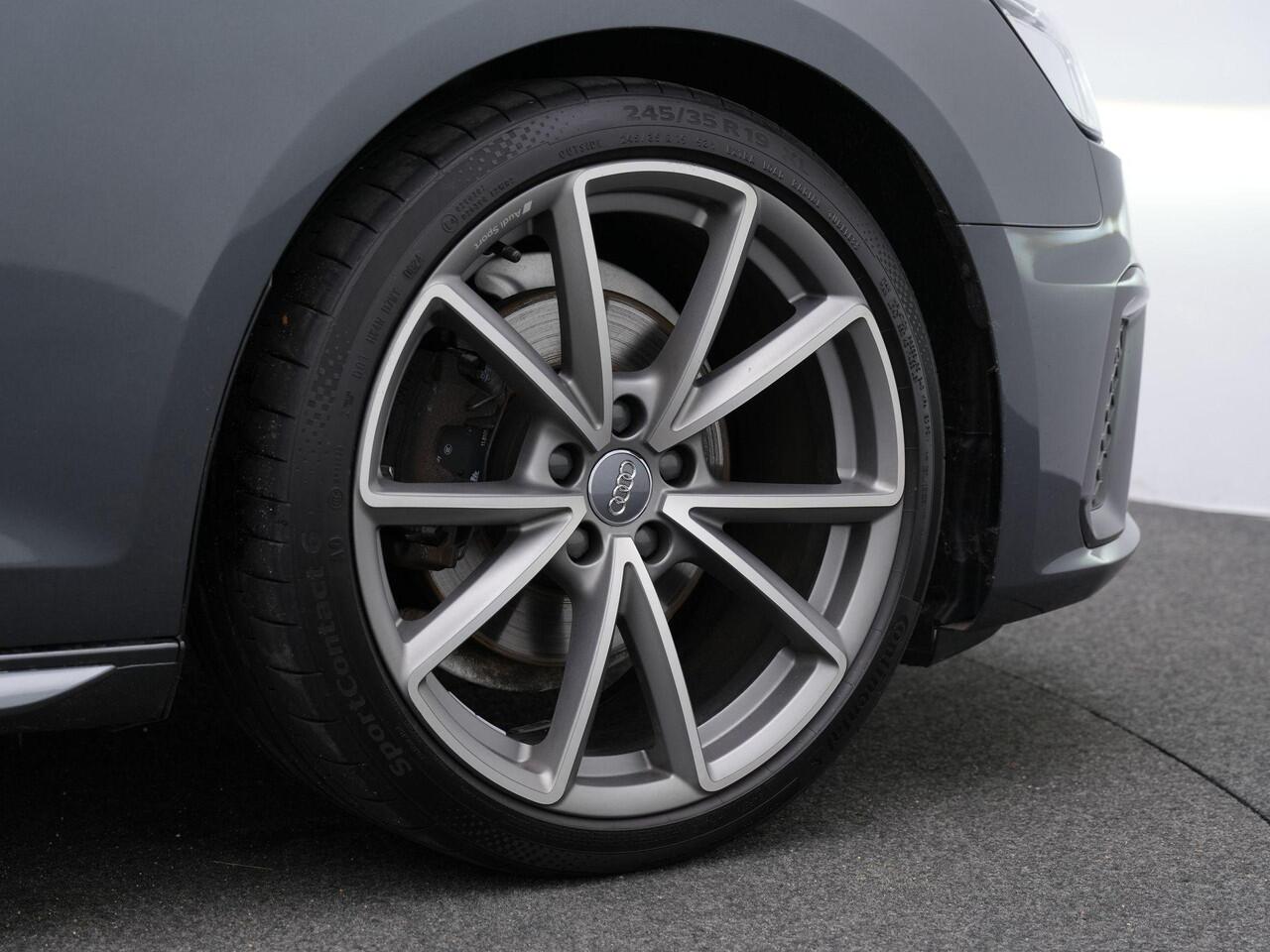 Audi A4 Avant 35 TFSI 150 pk S-tronic Pro Line S / S-Line | Trekhaak | Achteruitrijcamera | Stoelverwarming | Navigatie