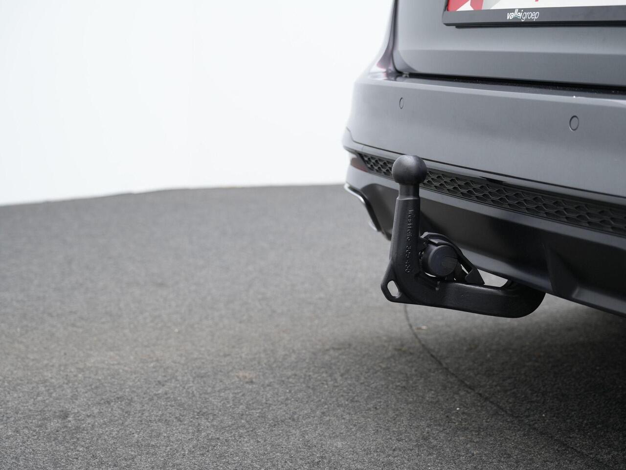 Audi A4 Avant 35 TFSI 150 pk S-tronic Pro Line S / S-Line | Trekhaak | Achteruitrijcamera | Stoelverwarming | Navigatie