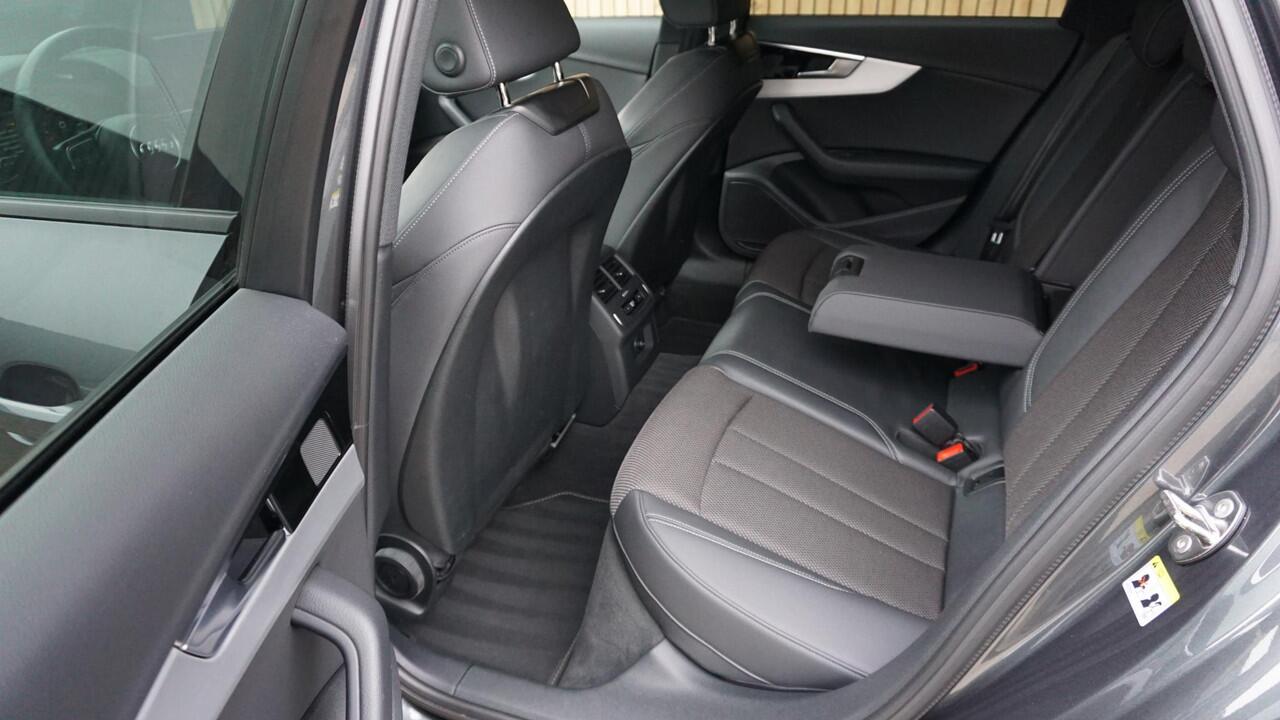 Audi A4 Avant 35 TFSI 150pk 2x S-Line *Black Optik* LED *Elek.Trekhaak* 19inch LM Rotor Virtual Cockpit 58067km! *Daytona Grey*