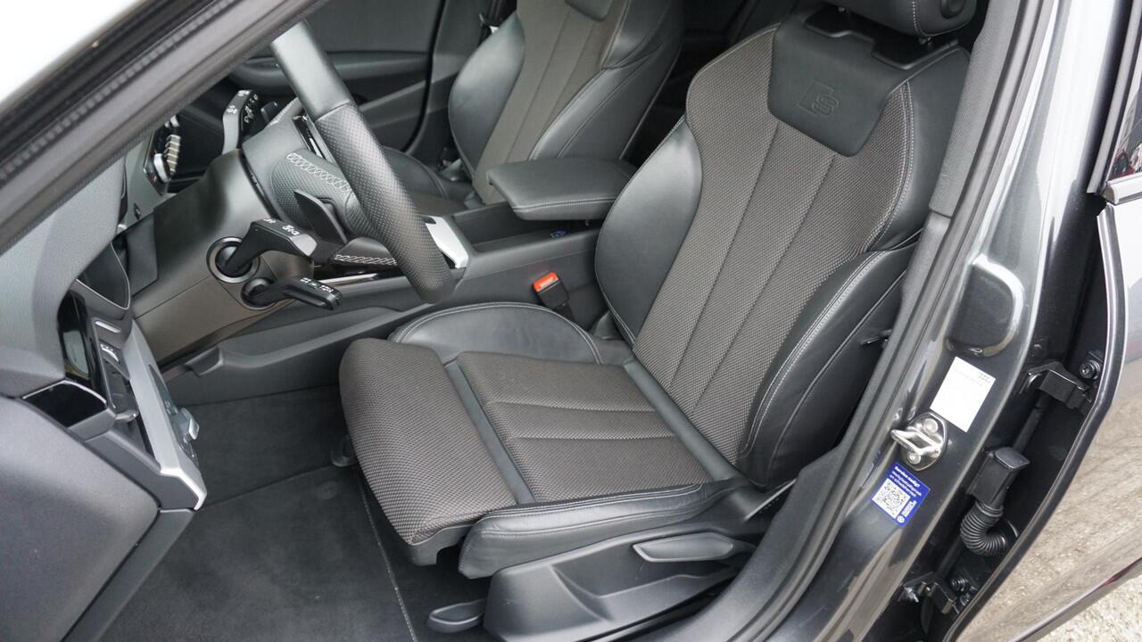 Audi A4 Avant 35 TFSI 150pk 2x S-Line *Black Optik* LED *Elek.Trekhaak* 19inch LM Rotor Virtual Cockpit 58067km! *Daytona Grey*