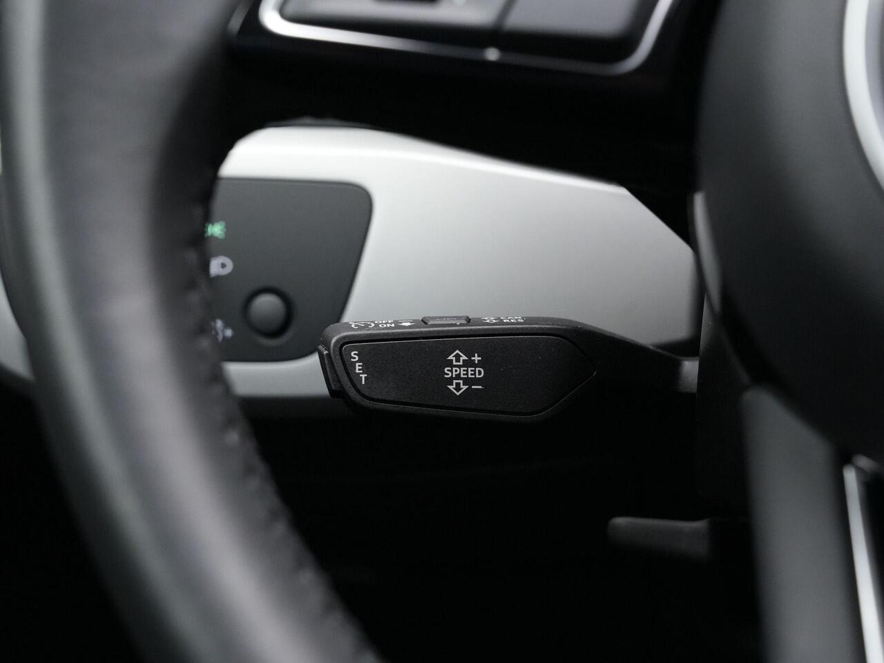 Audi A4 Avant 35 TFSI 150 pk Advanced Edition | Elektrische stoelen | Navigatie | Achteruitrijcamera