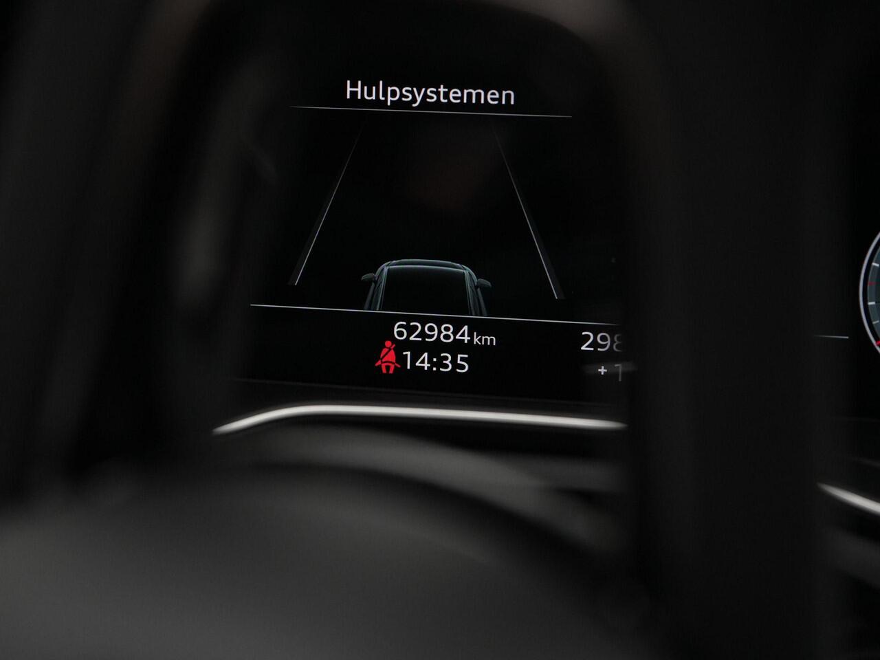 Audi A4 Avant 35 TFSI 150 pk S-tronic S edition | Panoramadak | Trekhaak | Geheugen-/massagestoel | Leder/alcantara | Navigatie