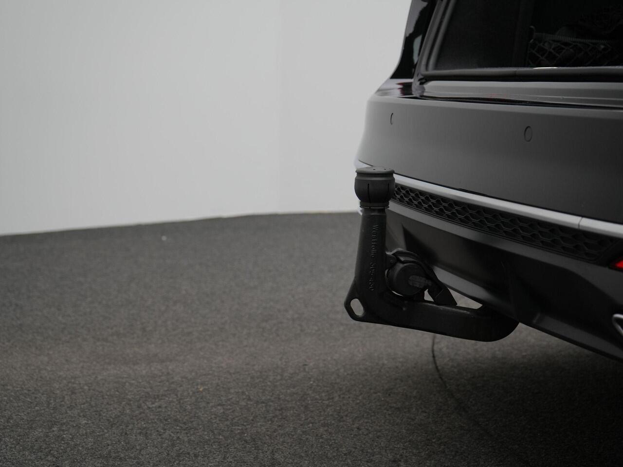 Audi A4 Avant 35 TFSI 150 pk S-tronic S edition | Panoramadak | Trekhaak | Geheugen-/massagestoel | Leder/alcantara | Navigatie