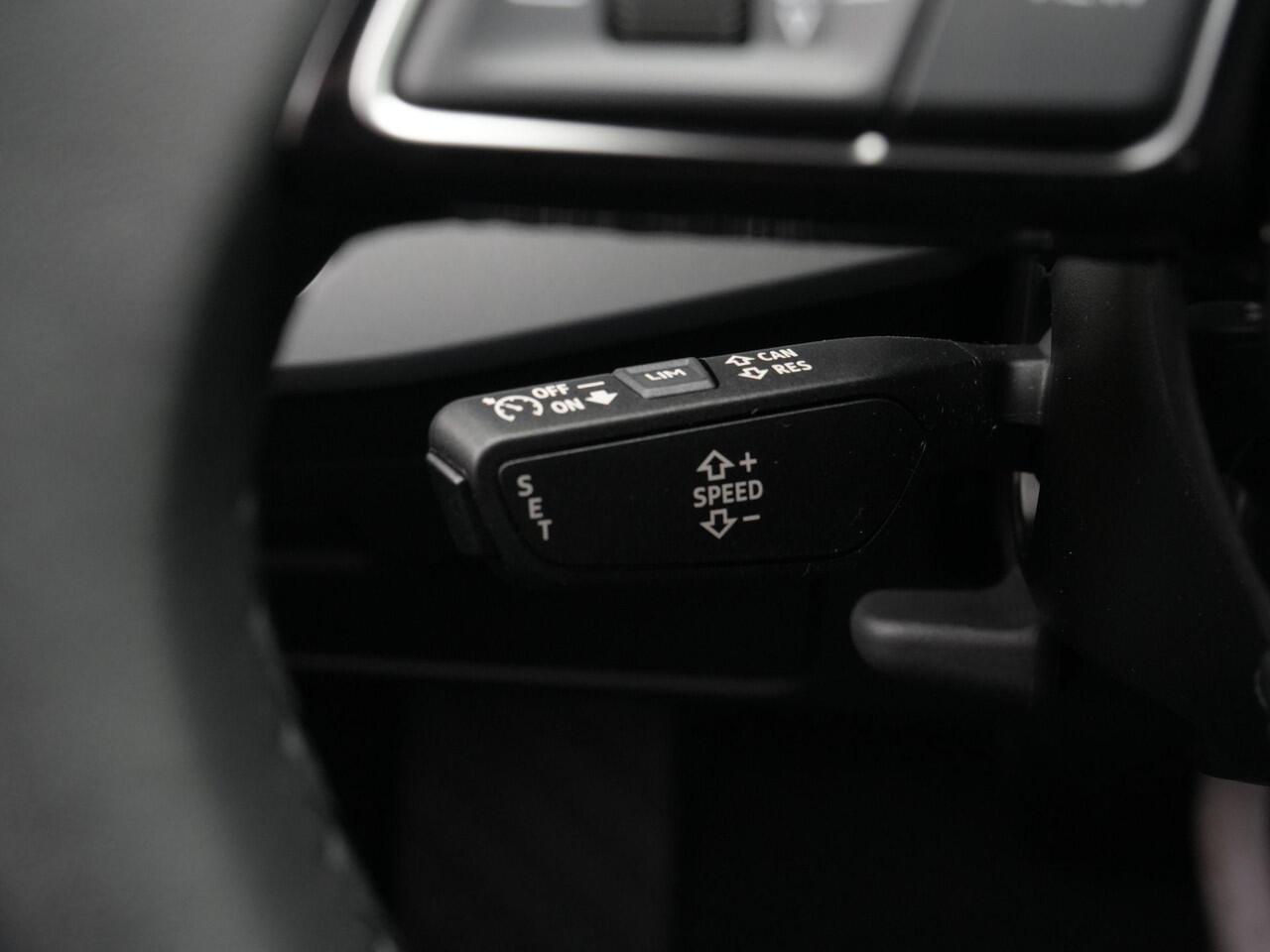 Audi A4 Avant 35 TFSI 150 pk Advanced Edition | Trekhaak | Navigatie | Parkeersensoren achter | Cruise Control | 17 inch