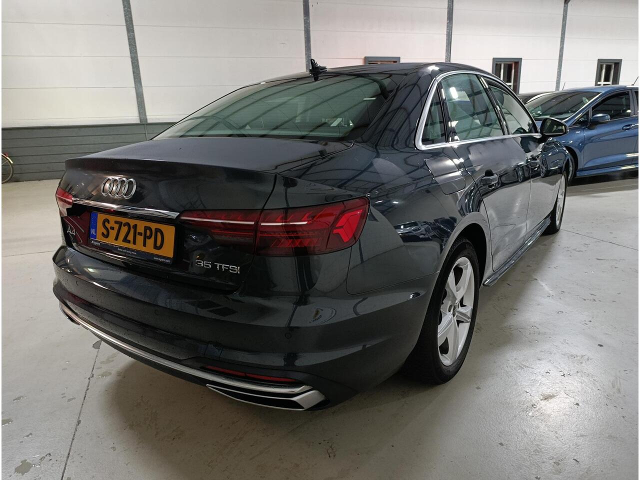 Audi A4 Limousine 35 TFSI Advanced Edition Climate controle | Navigatiesysteem | Parkeersensoren | Cruise controle | Keyless