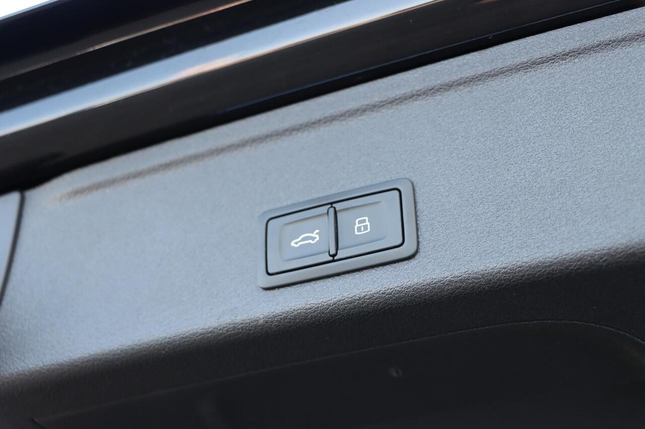 Audi A4 Avant 35 TFSI S-Line Edition Competition S-Tronic 150pk