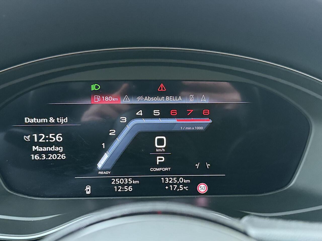 Audi A4 Limousine 40 TFSI Advanced Edition | 204 PK | Matrix LED koplampen | Achteruitrijcamera | Elec. verstelbare stoelen | Voorstoelen verwarmd | Elec. achterklep |