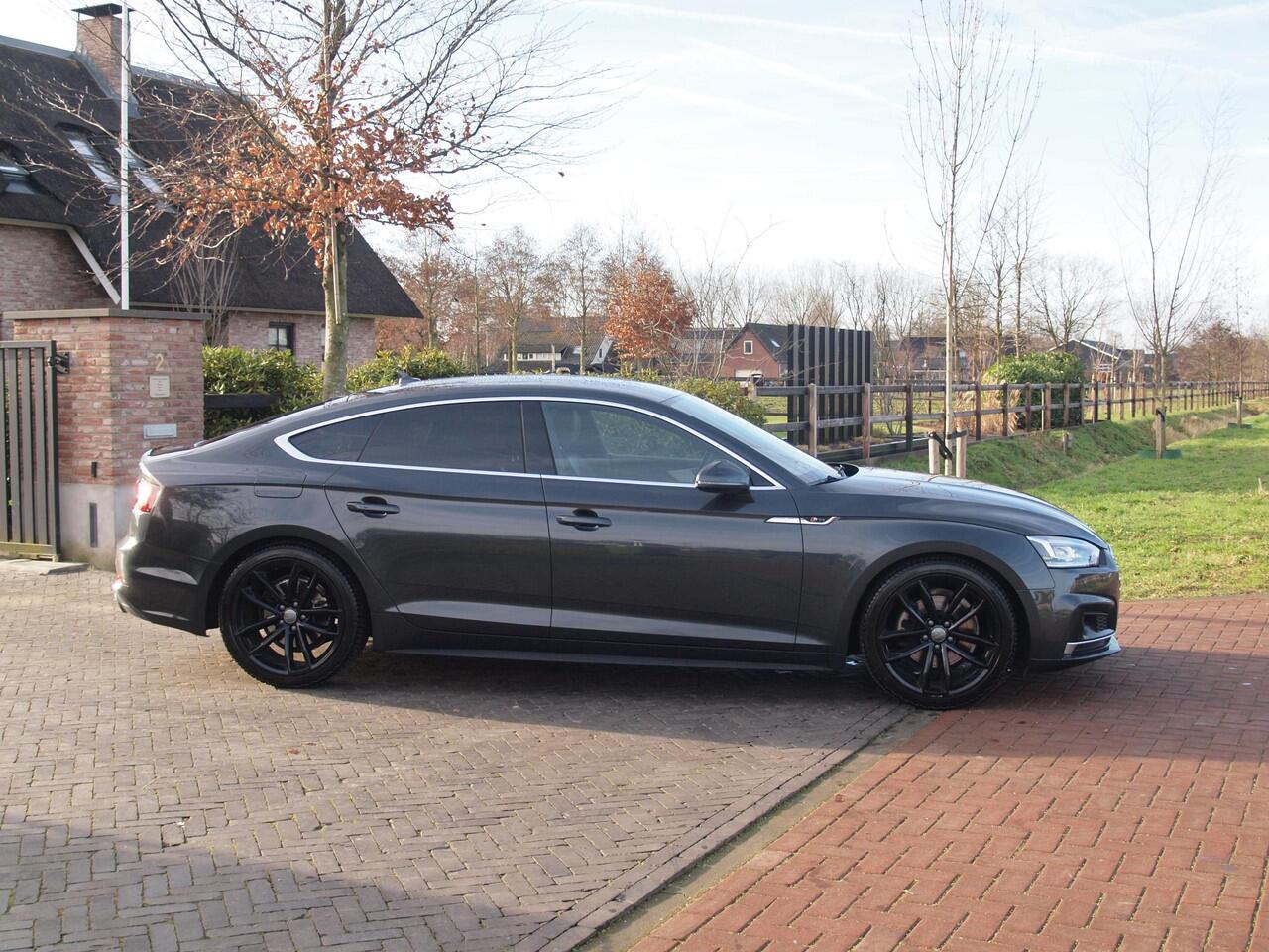 Audi A5 Sportback 35 TFSI Sport S-line edition 2X S-Line | Virtual cockpit | Sfeerverlichting | 19 Inch | NL-Auto