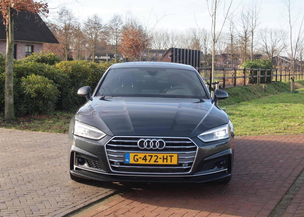 Audi A5 Sportback 35 TFSI Sport S-line edition 2X S-Line | Virtual cockpit | Sfeerverlichting | 19 Inch | NL-Auto