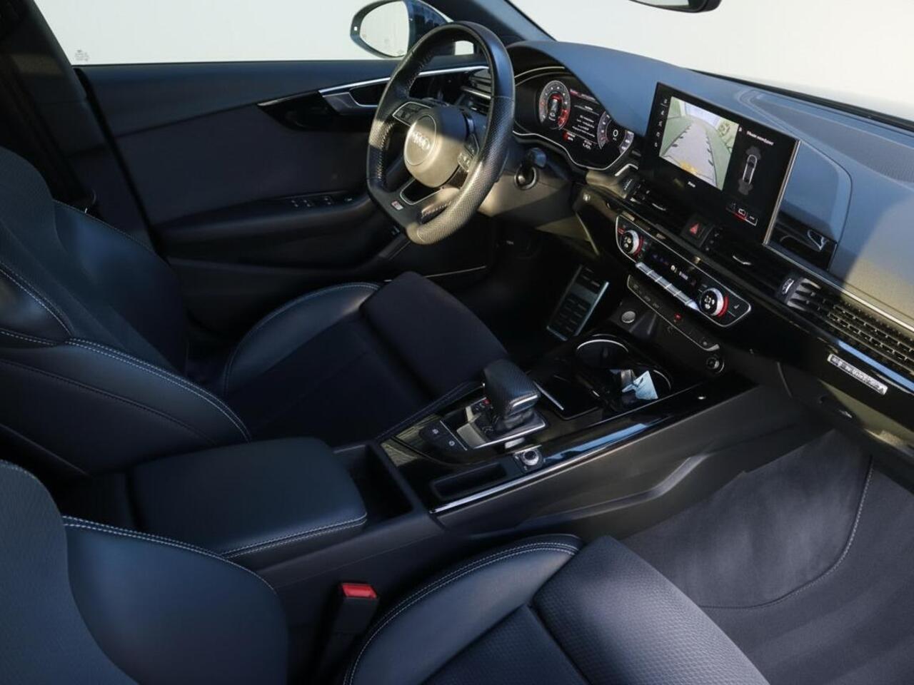 Audi A5 Sportback 45 TFSI S-Line quattro Launch edition Sport | Elect. Clima | Adapt. Cruise | Multimedia/Navi | Half leder | Stoelverwarming | PDC + Camera | Trekhaak |