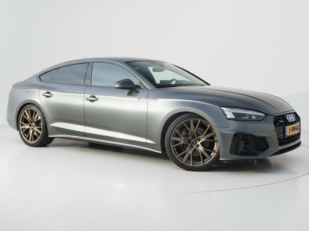 Audi A5 Sportback 45 TFSI S-Line quattro Launch edition Sport | Elect. Clima | Adapt. Cruise | Multimedia/Navi | Half leder | Stoelverwarming | PDC + Camera | Trekhaak |