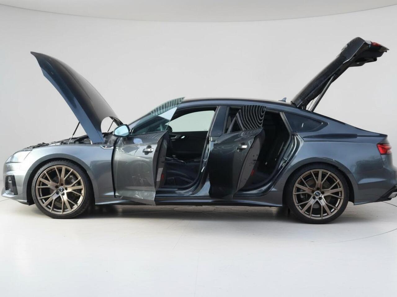 Audi A5 Sportback 45 TFSI S-Line quattro Launch edition Sport | Elect. Clima | Adapt. Cruise | Multimedia/Navi | Half leder | Stoelverwarming | PDC + Camera | Trekhaak |