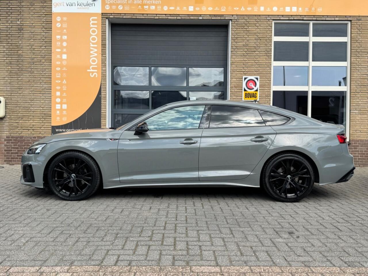 Audi A5 SPORTBACK 35 2.0 TFSI S-LINE EDITION COMPETITION QUANTUM GRIJS!