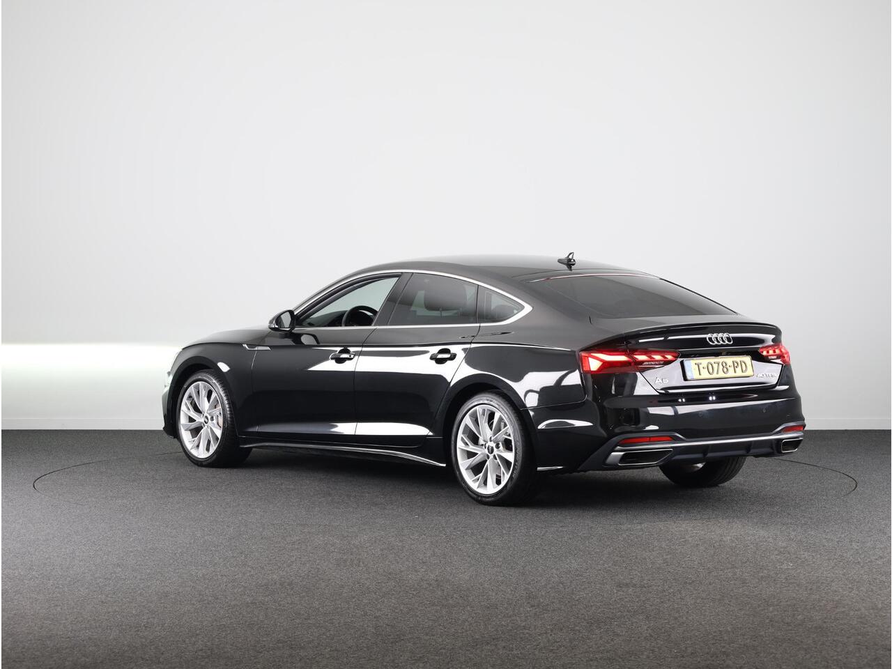 Audi A5 Sportback 40 TFSI Advanced Edition 204pk | Sportstoelen | Matrix LED koplampen | 18 inch lichtmetalen velgen | Voorstoelen met massage functie