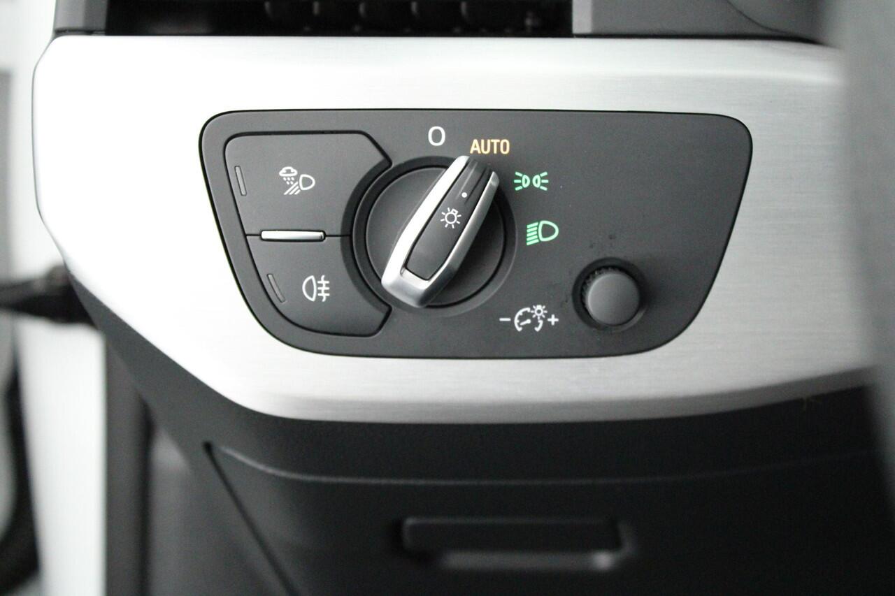Audi A5 Cabriolet 35 TFSI 150pk S edition Nekverwarming Stoelverwarming Leder Virtual Cockpit Matrix Led 2x S-Line