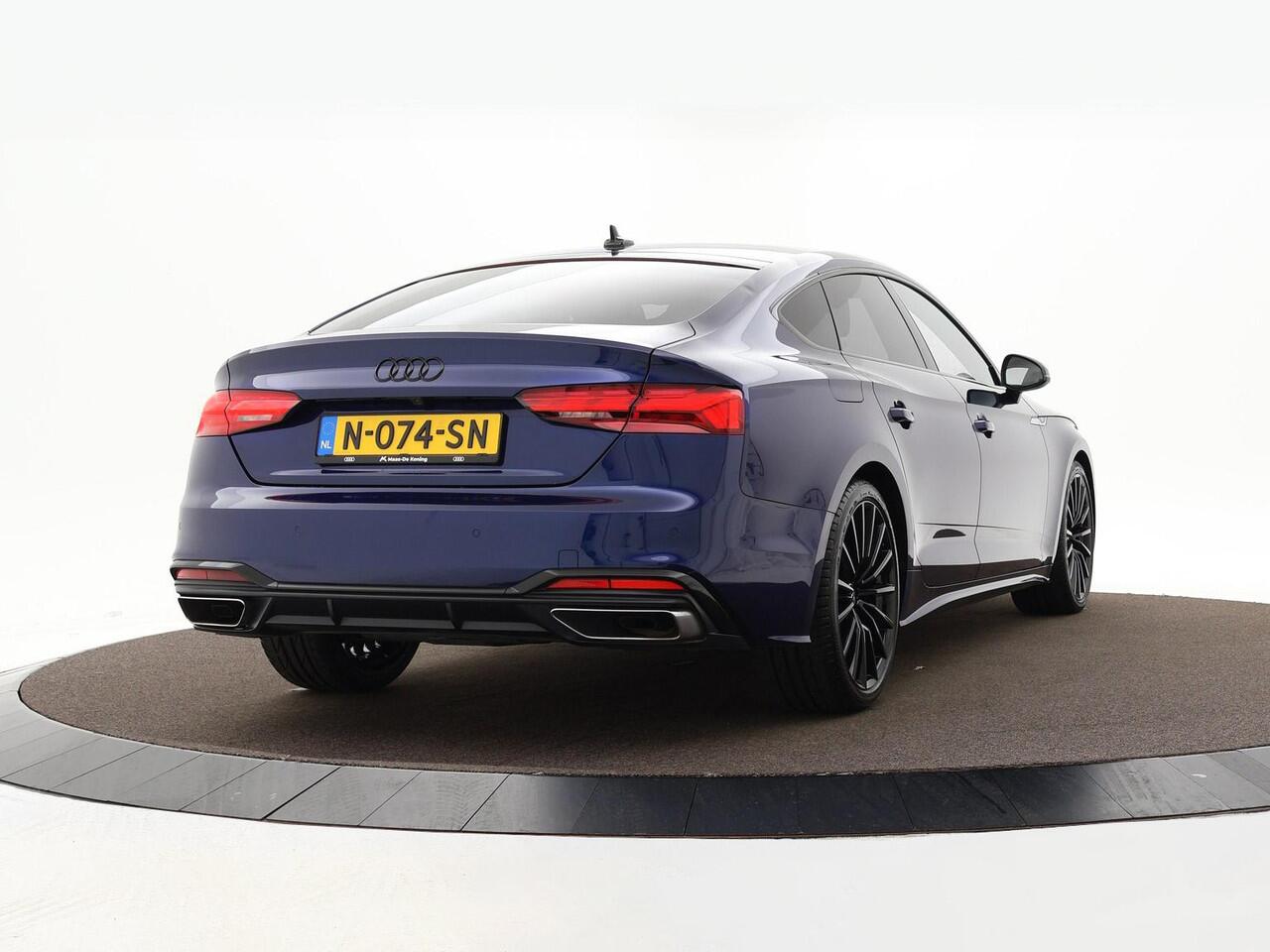 Audi A5 Sportback 35 TFSI 150pk S-Tronic S edition Competition · Camera · Apple/Android Car Play · Navigatie · P-Sensoren · Stoelverwarming · 19'' Inch ·