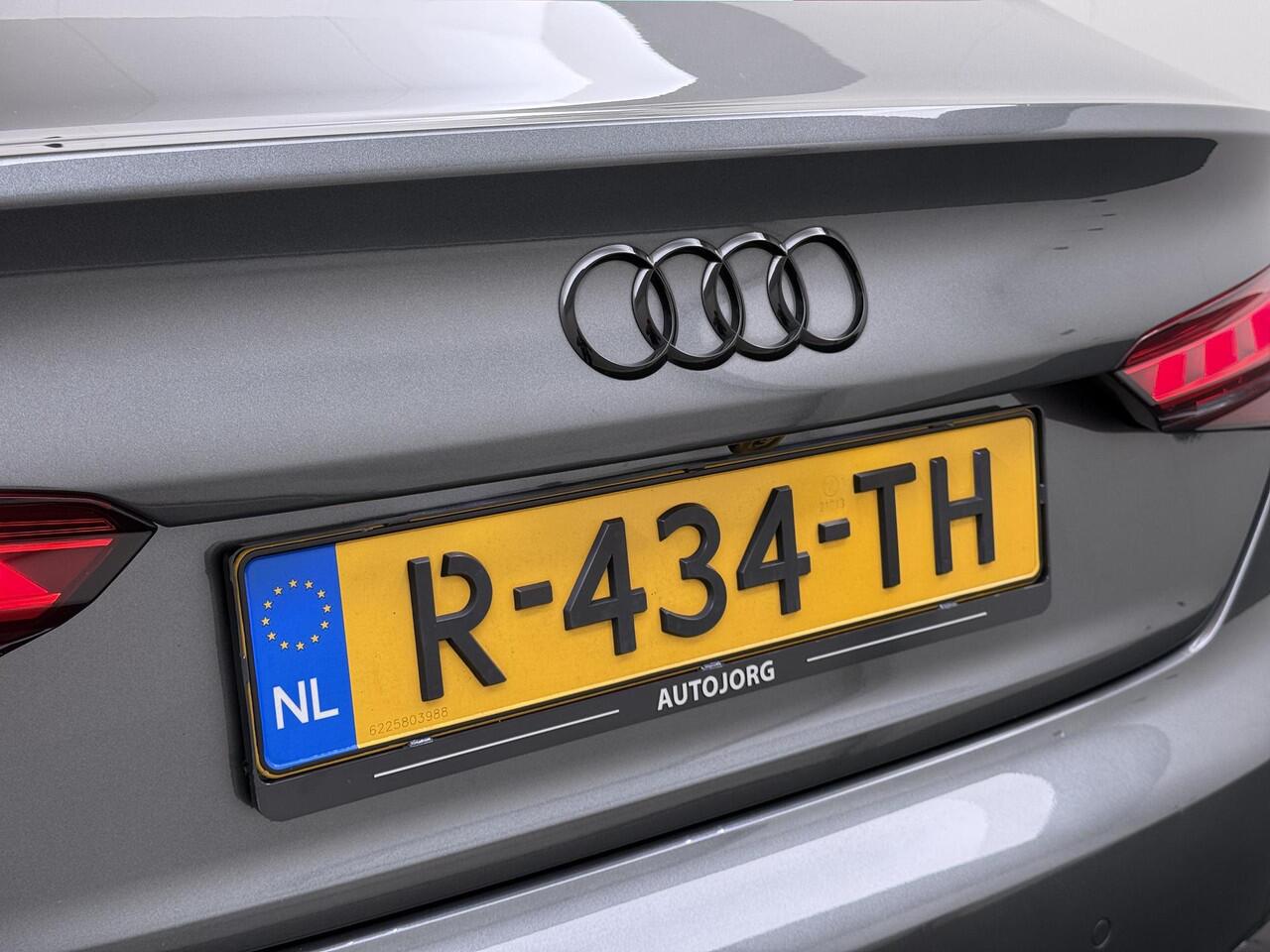 Audi A5 Sportback 40 TFSI S edition Trekhaak | NL Auto | S-Line | Camera | B & O |