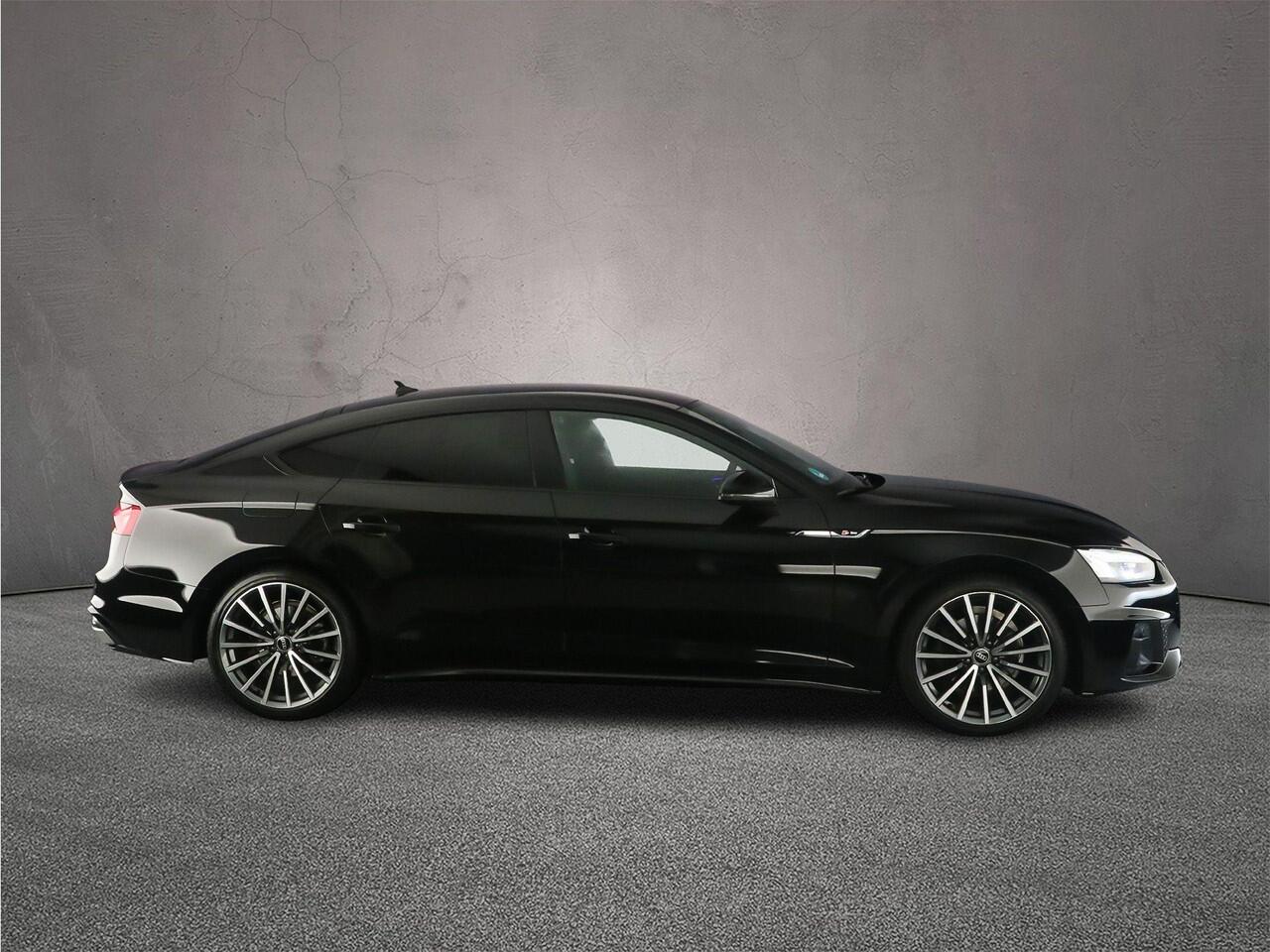 Audi A5 Sportback 35 TFSI S edition Competition | Matrix-led | Camera | Optiekzwart | Audi Sound | Virtual cockpit | Ambient lighting |