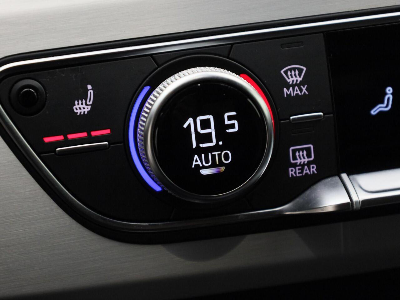 Audi A5 Sportback 40 TFSI 204pk S-Tronic S Line · Camera · Leder Nappa · Matrix LED · Elek. Verstelbare Voorstoelen · Side Assist · Apple/Android Car Play ·