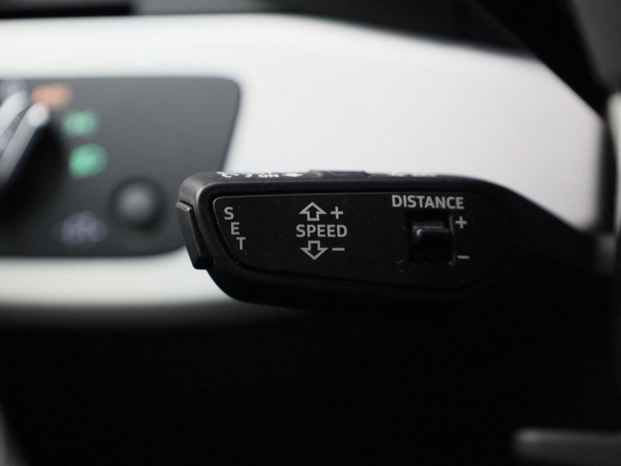 Audi A5 Sportback 40 TFSI 204pk S-Tronic S Line · Camera · Leder Nappa · Matrix LED · Elek. Verstelbare Voorstoelen · Side Assist · Apple/Android Car Play ·