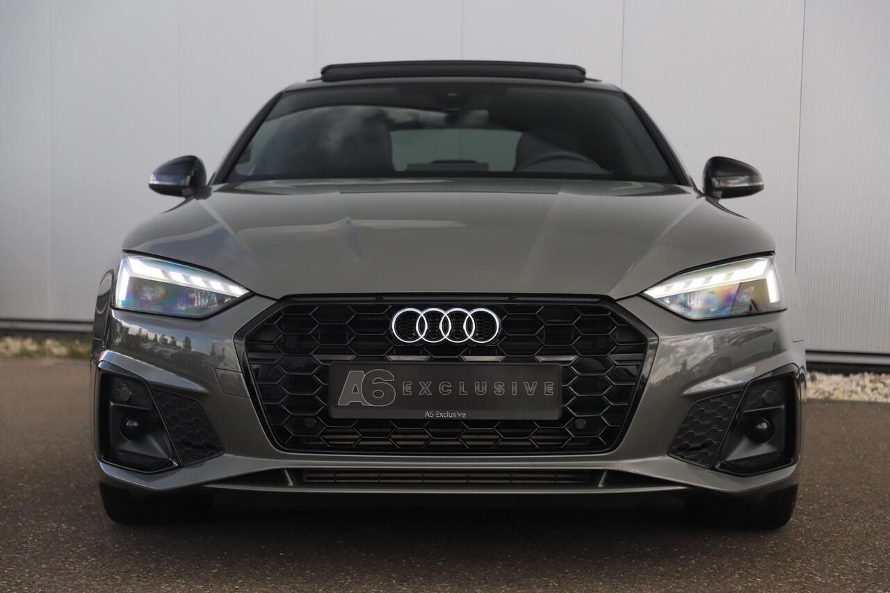 Audi A5 Sportback 35 TFSI S edition Competition Black Pack Panoramadak B&O Virtual LED Matrix Navigatie Achteruitrijcamera Carplay Half Leder Stoelverwarming NAP Dealer Onderhouden!