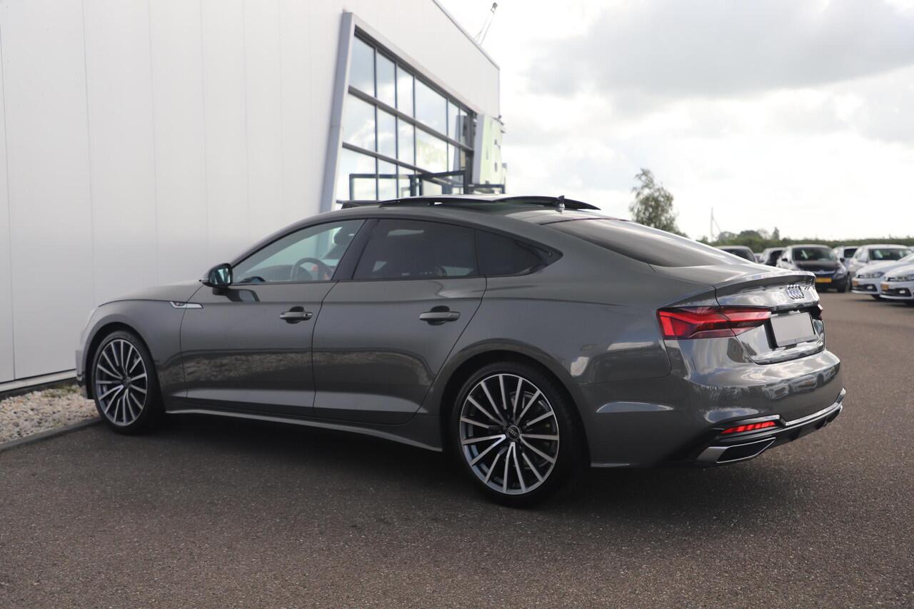 Audi A5 Sportback 35 TFSI S edition Competition Black Pack Panoramadak B&O Virtual LED Matrix Navigatie Achteruitrijcamera Carplay Half Leder Stoelverwarming NAP Dealer Onderhouden!