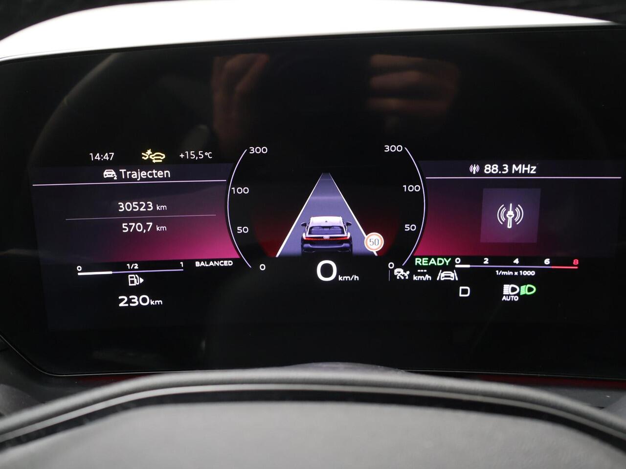 Audi A5 Avant S edition 40 TFSI S tronic | Adaptive cruise controle | Lederen interieur | Elektrisch verstelbare stoelen | Ambienteverlichting multi color | Privacy glass |