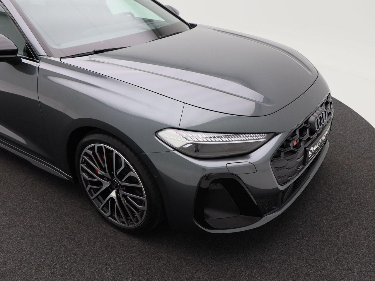 Audi A5 S5 Avant 50 year edition 3.0 TFSI 270 kW | 367 PK Avant | Privacy glas | Zwart Optiek | 20 inch velgen | Head up Display |