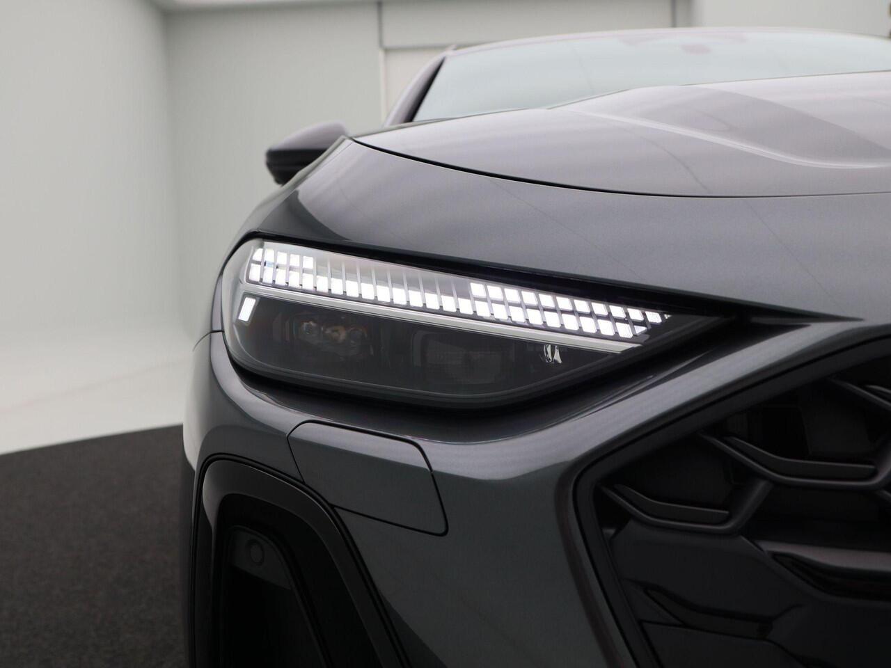 Audi A5 S5 Avant 50 year edition 3.0 TFSI 270 kW | 367 PK Avant | Privacy glas | Zwart Optiek | 20 inch velgen | Head up Display |