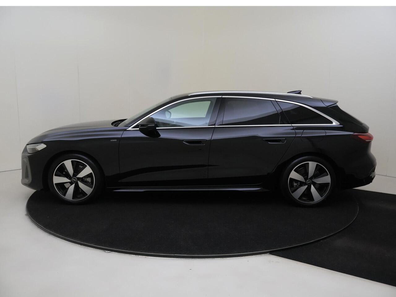 Audi A5 Avant 2.0 e-hybrid quattro S edition | Trekhaak | Display passagierszijde | Dodehoek detectie | 360 camera | Tech Plus pakket | Keyless | LED matrix verlichting |