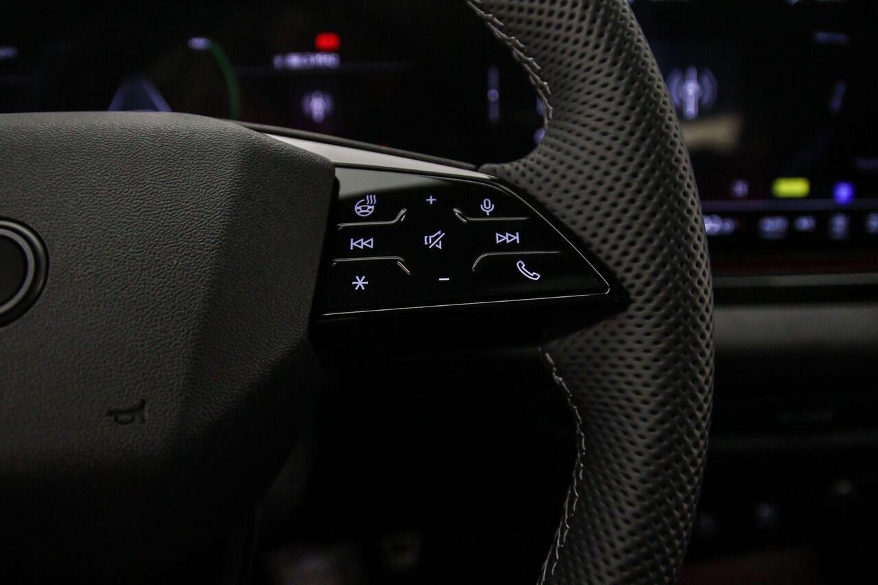 Audi A5 Avant 2.0 e-hybrid 367pk quattro S edition Competition | Trekhaak | Headup | B&O-Premium | Massage | Oled | Matrix | Memory |