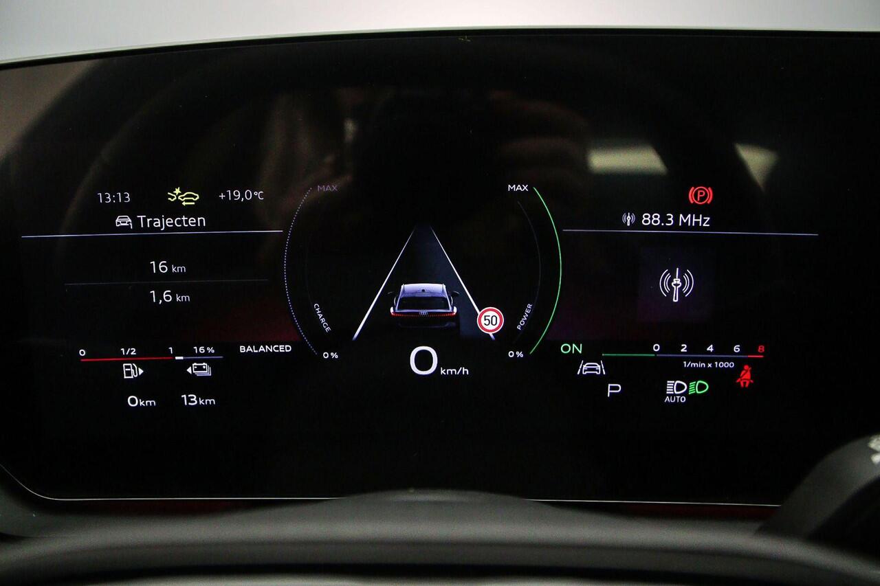 Audi A5 Avant 2.0 e-hybrid 367pk quattro S edition Competition | Trekhaak | Headup | B&O-Premium | Massage | Oled | Matrix | Memory |