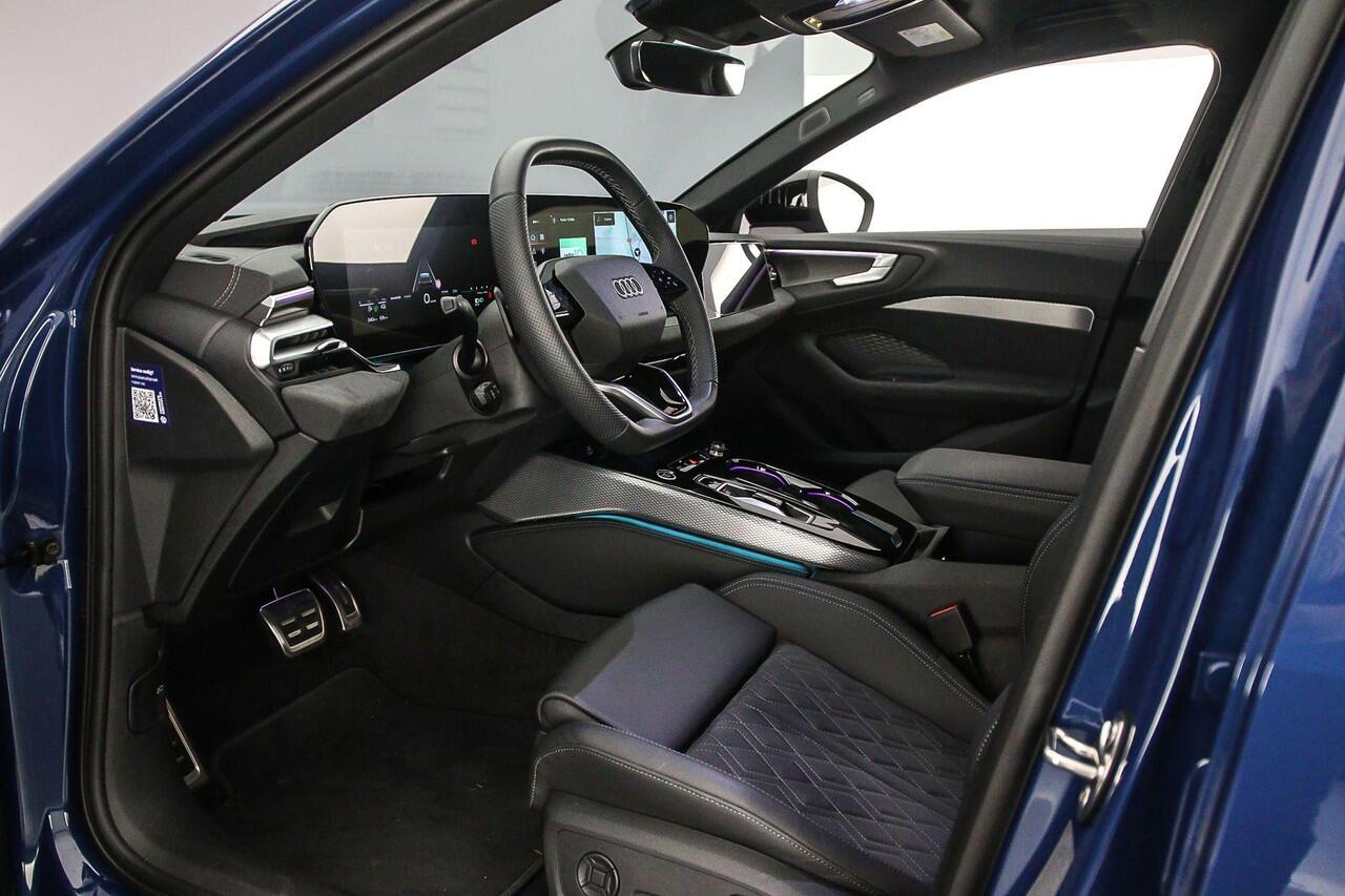 Audi A5 Avant 2.0 e-hybrid 367pk quattro S Edition Comp. | Head Up | B&O | Trekhaak | Tech Pack Plus | 20 inch | S-Stoelen | Matrix LED | S-Line | 20 inch | Keyless |