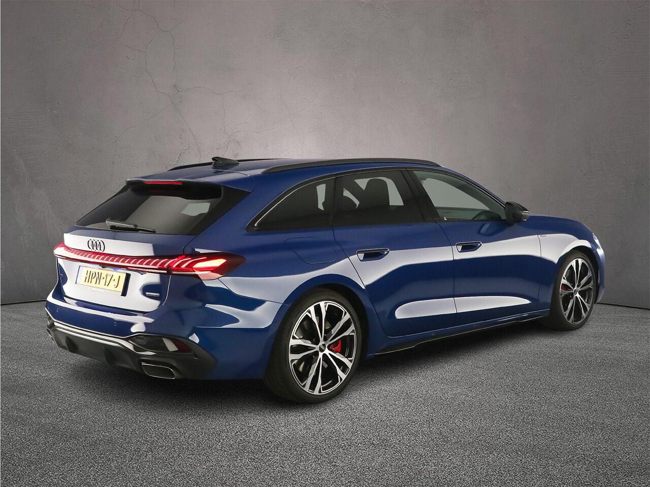 Audi A5 Avant 2.0 e-hybrid 367pk quattro S Edition Comp. | Head Up | B&O | Trekhaak | Tech Pack Plus | 20 inch | S-Stoelen | Matrix LED | S-Line | 20 inch | Keyless |