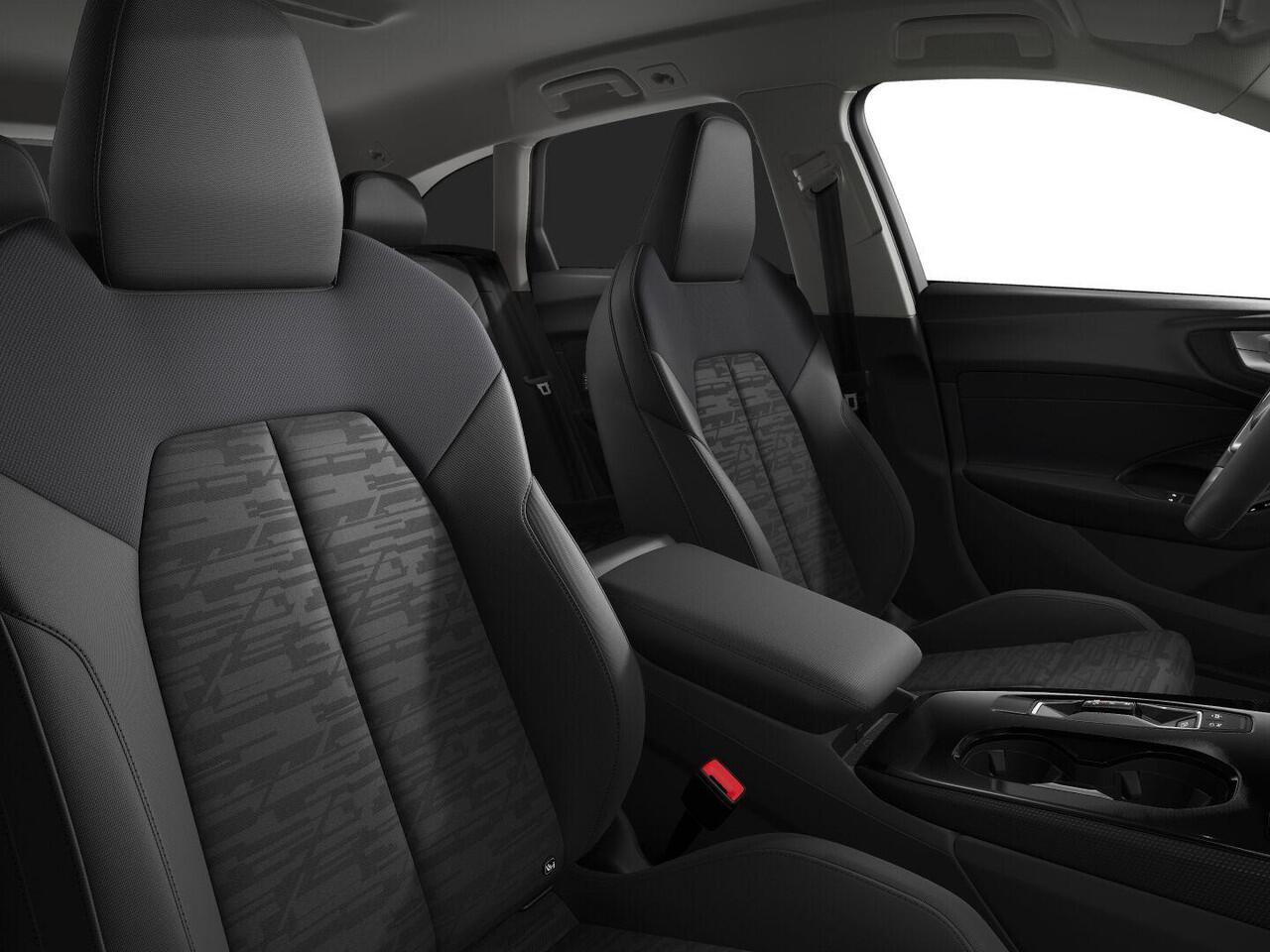 Audi A5 Avant Advanced edition e-hybrid 220 kW / 299 PK Avant 7 | Techniekpakket plus | Stoelen voor elektrisch | Geheugenpakket | Privacy glas |