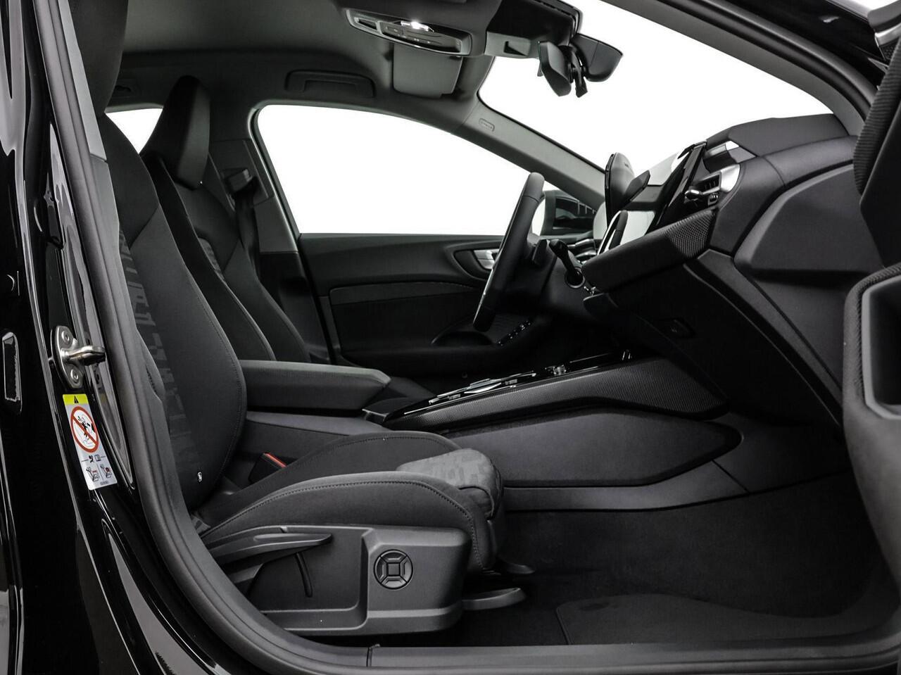 Audi A5 2.0 e-hybrid quattro Pro Line 299 PK · Tech plus · Elek. wegklapbare trekhaak · Voorventilatie comfort