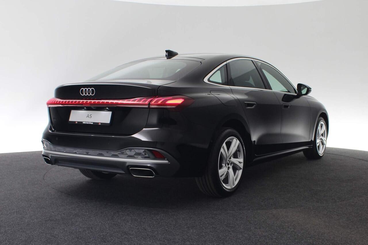Audi A5 Limousine 35 TFSI 150 PK Advanced edition | Stoelen voor, elekt. verstelb. | Standaardst zwart leder-kunstl | Ambiente lichtpakket plus