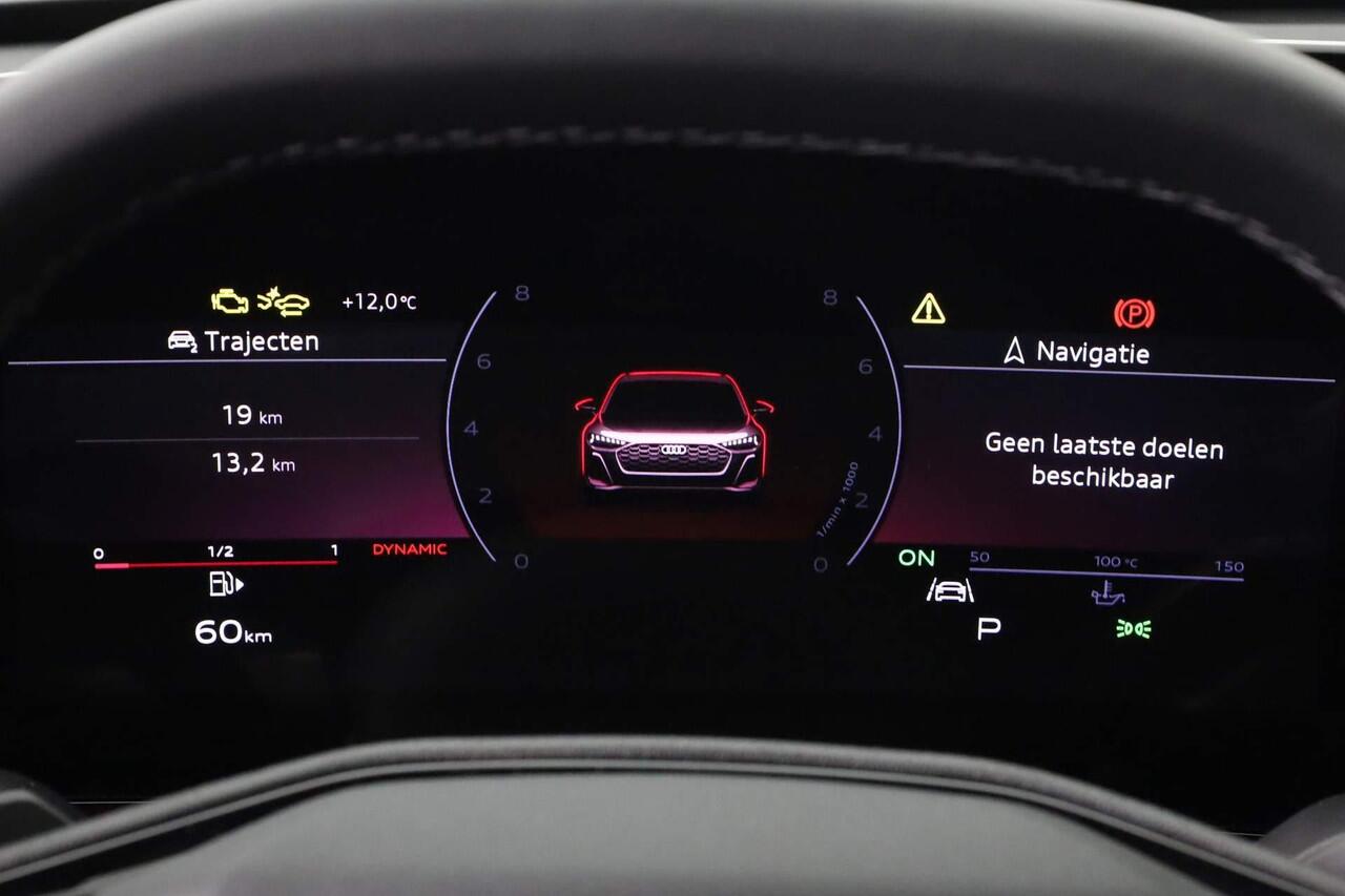 Audi A5 Limousine 35 TFSI 150 PK Advanced edition Audi A5 Limousine 35 TFSI 150PK S-tronic Advanced edition | Stoelen voor, elekt. verstelb. | Standaardst zwart leder-kunstl | Ambiente lichtpakket plus