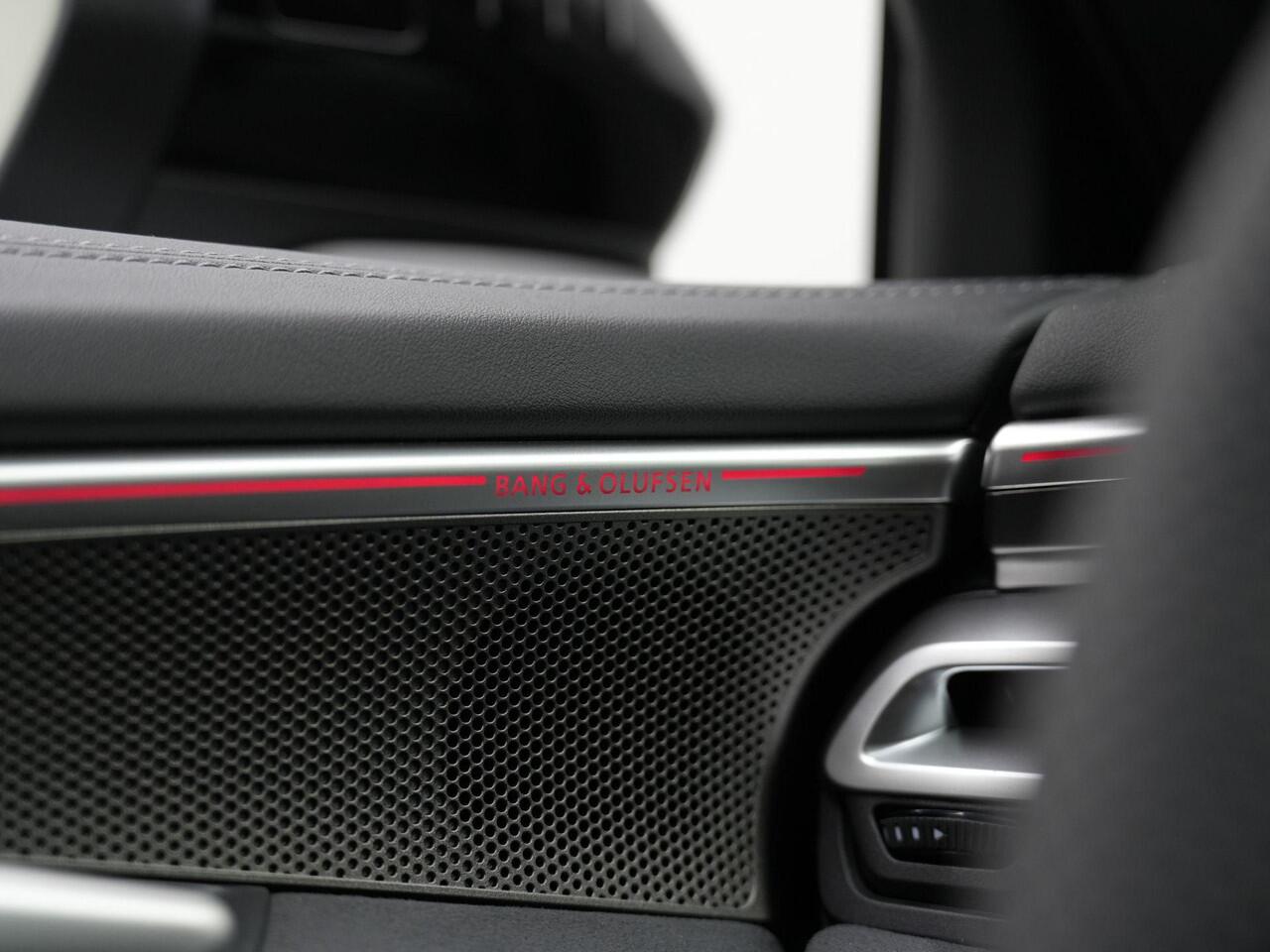 Audi A5 Limousine 2.0 e-hybrid 367 pk S-tronic quattro S edition Competition / S-Line | Fijnnappa leder | Demperregeling | Ventilatie-/massagestoelen | 360 camera | Bang & Olufsen | Elektr verstelbare voorstoelen