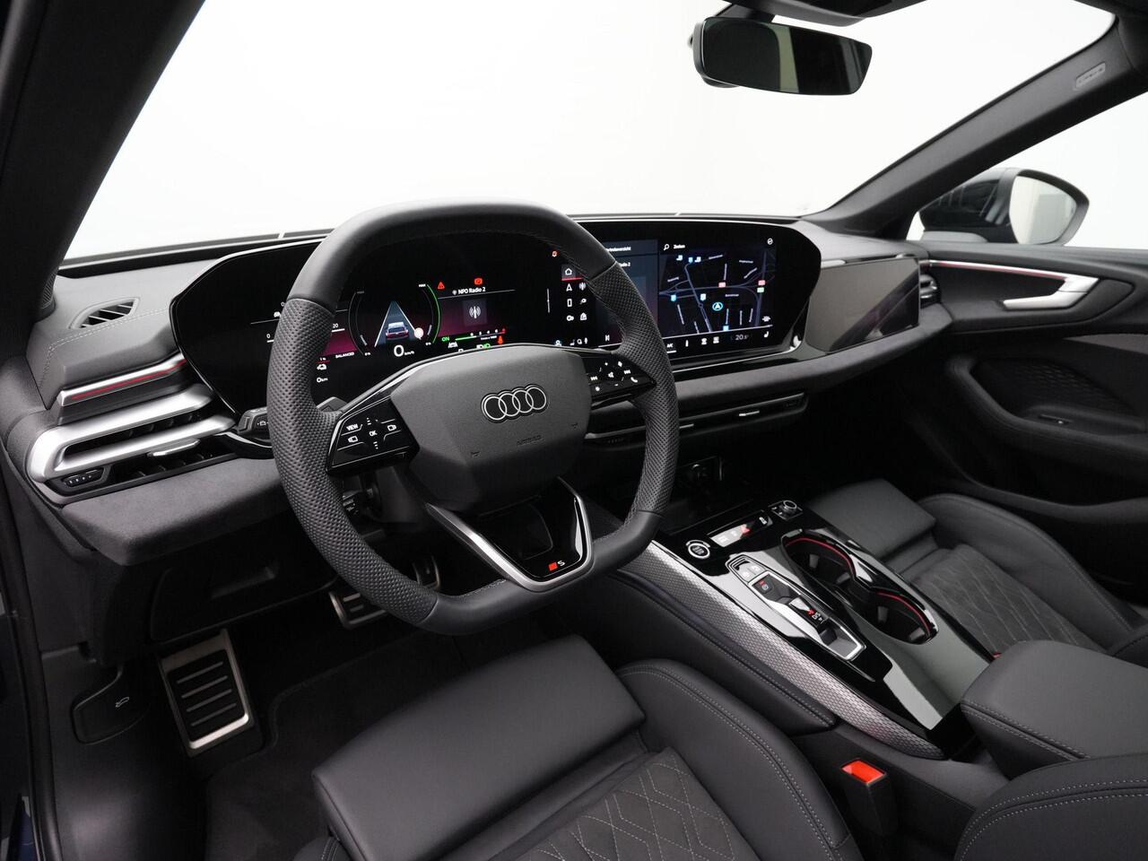 Audi A5 2.0 e-hybrid 299 pk S-tronic quattro S edition / S-Line | Panoramadak | Trekhaak | 360 camera | Matrix LED | Leder/alcantara