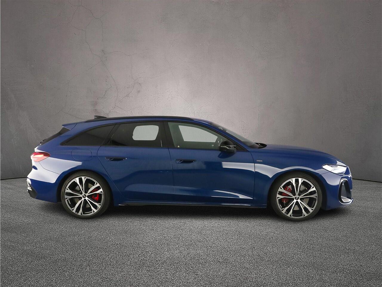 Audi A5 Avant 2.0 e-hybrid 367pk quattro S Edition Comp. | Head Up | B&O | Trekhaak | Tech Pack Plus | 20 inch | S-Stoelen | Matrix LED | S-Line | 20 inch | Keyless |