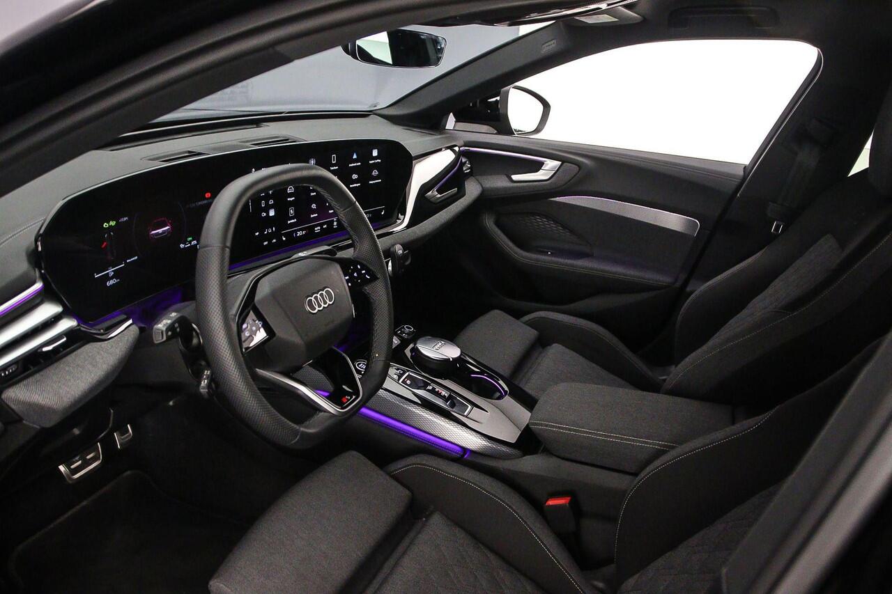 Audi A5 Limousine 2.0 TFSI S Edition | Adapt. Cruise | Optiek Pack | 19 inch | Camera | MMi + | Audi Sound | Parkeerassist Plus | S Line