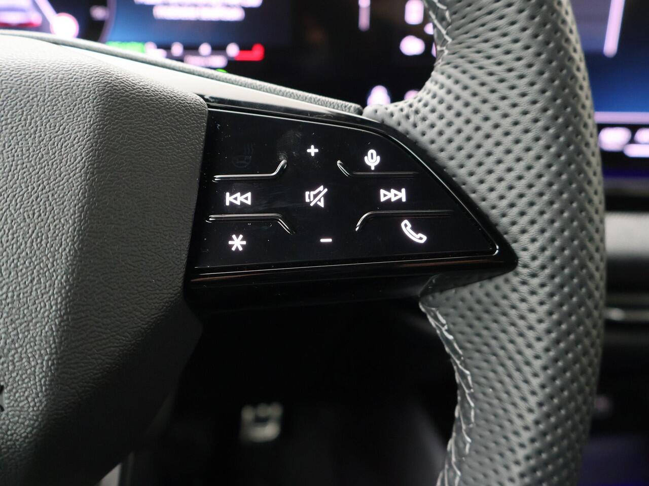 Audi A5 Limousine Edition One 35 TFSI 150 pk | Sportstoelen | LED-koplampen | Achteruitrijcamera | Privacy Glas | Ambient Lighting