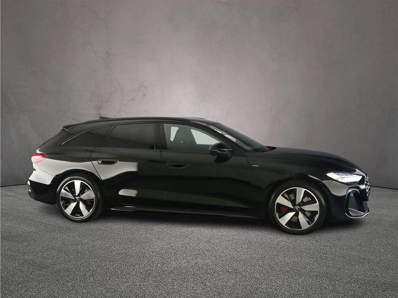Audi A5 Avant 2.0 e-hybrid quattro S edition | Trekhaak | Pano | B&O | MMI plus | Matrix-led | 360 Camera | ACC | Keyless |